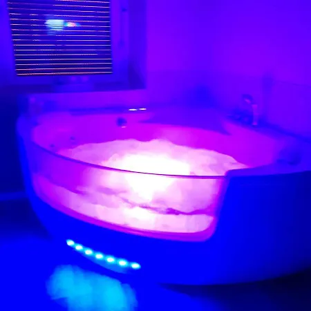 @romantic & @jacuzzi @ Parking Gratuit @ * Mulhouse