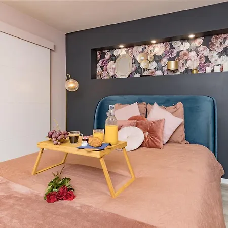 @romantic & @jacuzzi @ Parking Gratuit @ *
