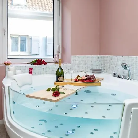 @romantic & @jacuzzi @ Parking Gratuit @ *