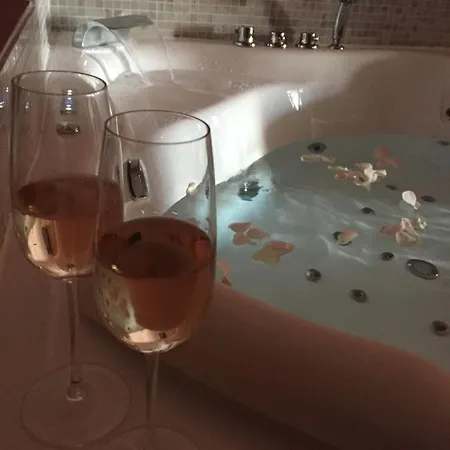 @romantic & @jacuzzi @ Parking Gratuit @